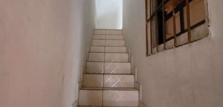 SOBRADO INDEPENDENTE EM GUAIANASES 50m²