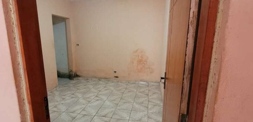 SOBRADO INDEPENDENTE EM GUAIANASES 50m²