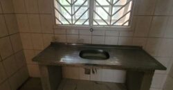 SOBRADO INDEPENDENTE EM GUAIANASES 50m²