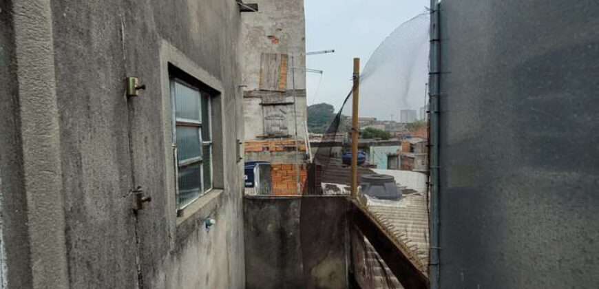 SOBRADO INDEPENDENTE EM GUAIANASES 50m²