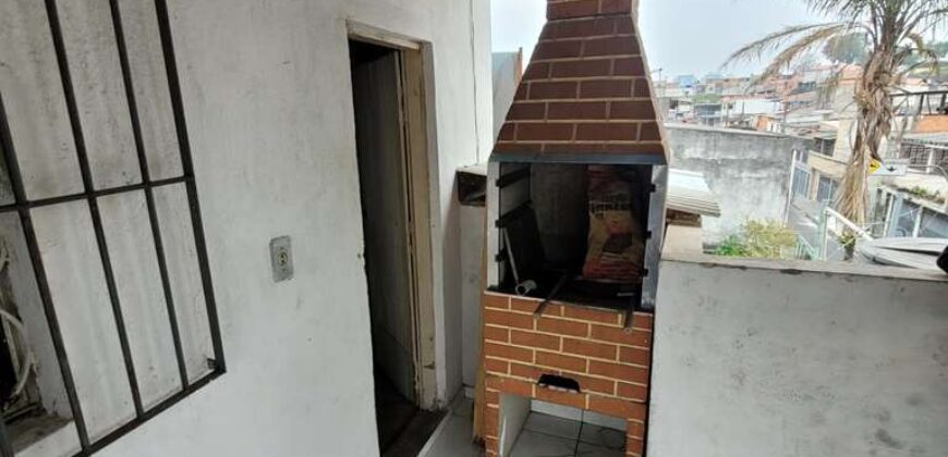 SOBRADO INDEPENDENTE EM GUAIANASES 50m²