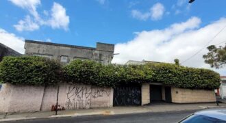 CASA EM GUAIANASES 600m²